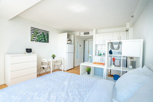 1555 Boul. René-Lévesque O in Montréal, QC - Building Photo - Building Photo