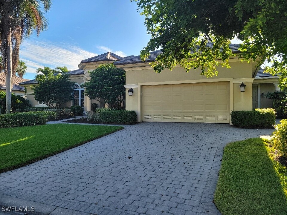 14520 Ocean Bluff Dr in Ft. Myers, FL - Building Photo