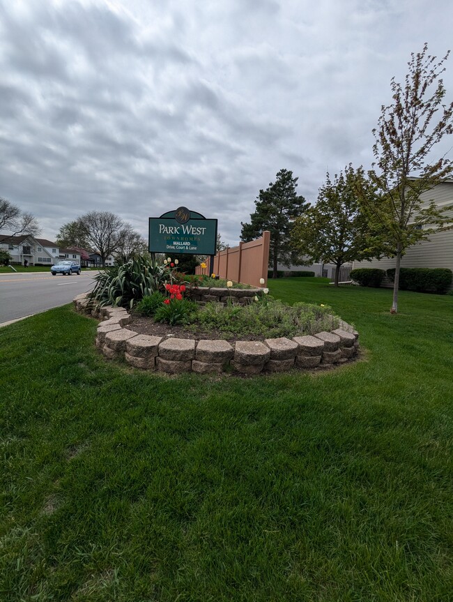 693 Mallard Ln