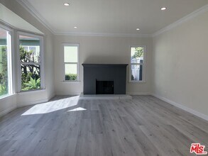 1940 Livonia Ave in Los Angeles, CA - Building Photo - Building Photo