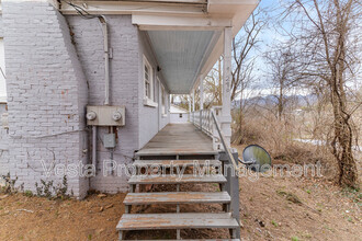 71 Hillside St in Canton, NC - Building Photo - Building Photo