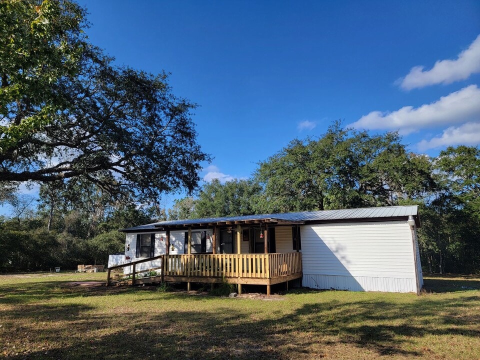 1649 W High Acres St in Lecanto, FL - Building Photo