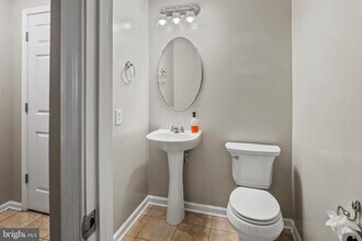 8755 Thornbrook Dr in Odenton, MD - Building Photo - Building Photo