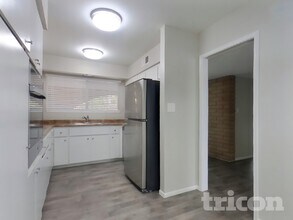 4207 W Eva St in Phoenix, AZ - Foto de edificio - Building Photo