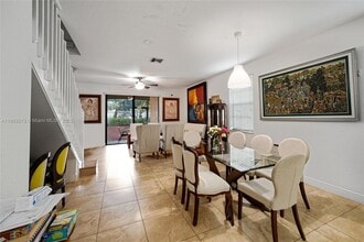 4101 Forest Dr in Weston, FL - Building Photo - Building Photo