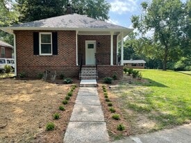 32 Oak St NE in Rome, GA - Building Photo