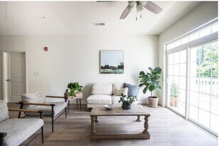 Fairway Flats in York, PA - Building Photo