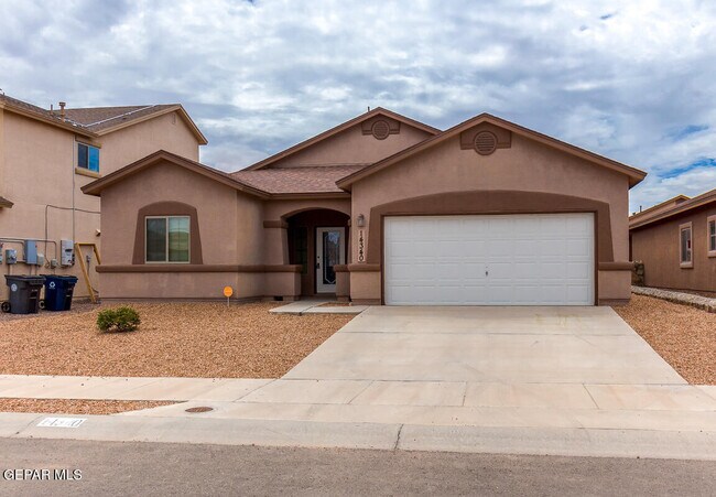 14340 Apache Point Dr in El Paso, TX - Building Photo - Building Photo
