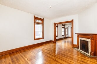 1949 Hudson Ave in Cincinnati, OH - Building Photo - Building Photo