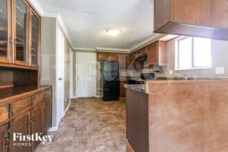 3735 Valley Lake Dr in Indianapolis, IN - Foto de edificio - Building Photo