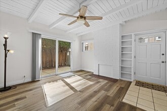 530 Illinois St, Unit C in El Segundo, CA - Foto de edificio - Building Photo