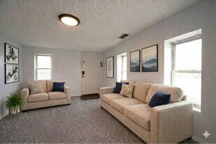 1901 Neville Dr, Unit 2 in Louisville, KY - Building Photo