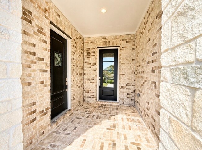property at 31026 Sun Vly Dr