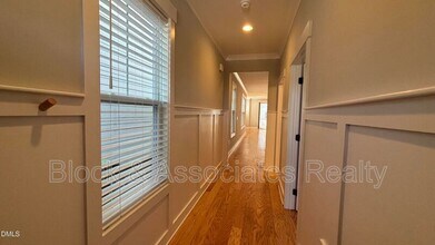 200 E Moore St in Apex, NC - Building Photo - Building Photo