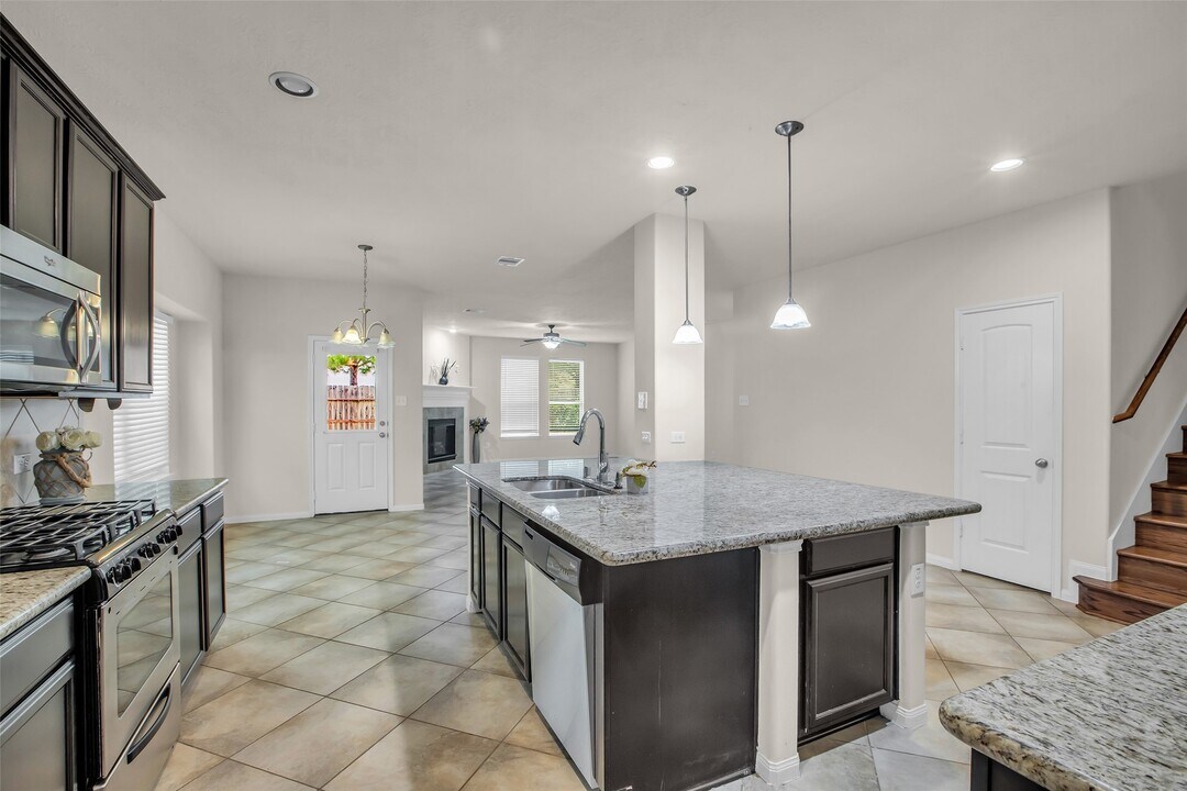 25002 Clover Ranch Dr in Katy, TX - Building Photo