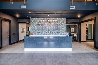 The Station Alafaya in Oviedo, FL - Foto de edificio - Interior Photo