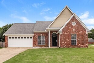 13268 Sandbourne S in Olive Branch, MS - Building Photo