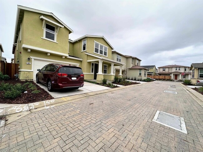 1887 Orfanos Ranch Dr in Brentwood, CA - Building Photo - Building Photo