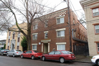 1954 NW Johnson St in Portland, OR - Building Photo - Building Photo