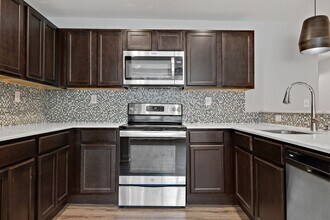 536 Madison Ave in Albany, NY - Building Photo - Building Photo