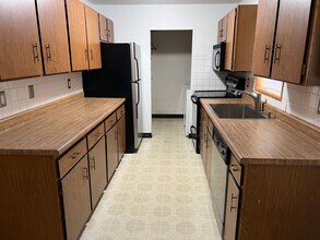 1100 W Turnaround in North Pole, AK - Building Photo - Building Photo