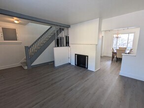 1347 Oakhill St in Pittsburgh, PA - Building Photo - Building Photo