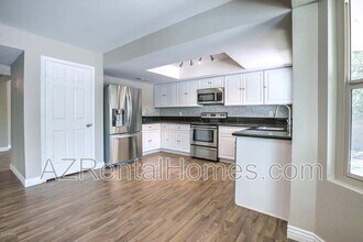 1033 W Madero Ave in Mesa, AZ - Building Photo - Building Photo