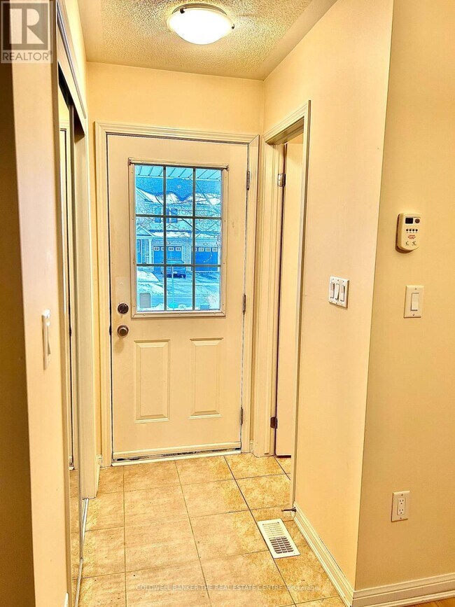 20 Steele St in New Tecumseth, ON - Building Photo - Building Photo