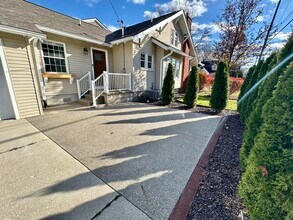 992 Palmer in Plymouth, MI - Building Photo - Building Photo