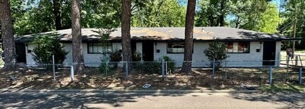 3002-3008 North West Street, Unit 3008 in Jackson, MS - Foto de edificio - Building Photo