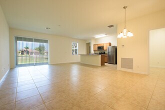 3531 NE 12th Ct in Cape Coral, FL - Building Photo - Building Photo