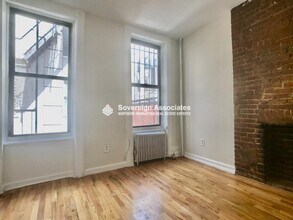 405 W 49th St in New York, NY - Building Photo - Building Photo