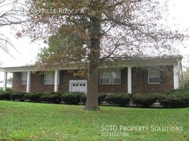 2023 Perryville Rd in Cape Girardeau, MO - Building Photo