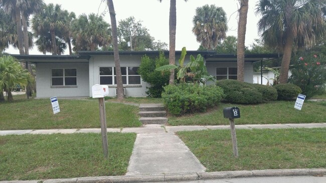 property at 1019 Chipola Rd