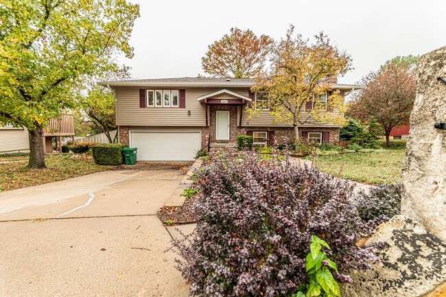 property at 3417 Chimney Rock Rd