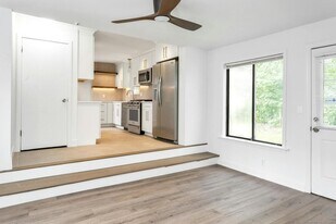 124 Minturn Pl in Bridgeport, CT - Building Photo