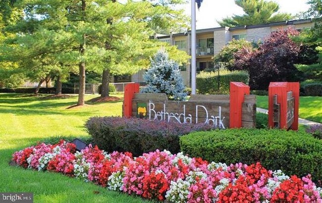 5113 Crossfield Ct, Unit 15 in Rockville, MD - Building Photo - Building Photo