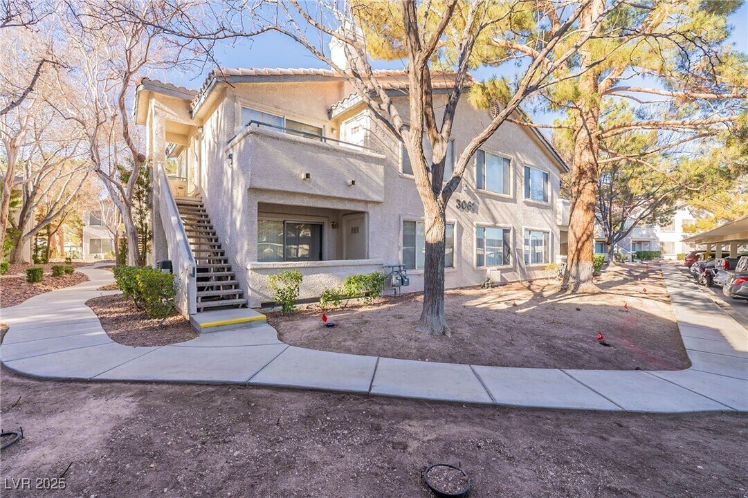 3061 Key Largo Dr in Las Vegas, NV - Building Photo