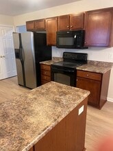83 Birkshire Way in Fletcher, NC - Building Photo - Building Photo