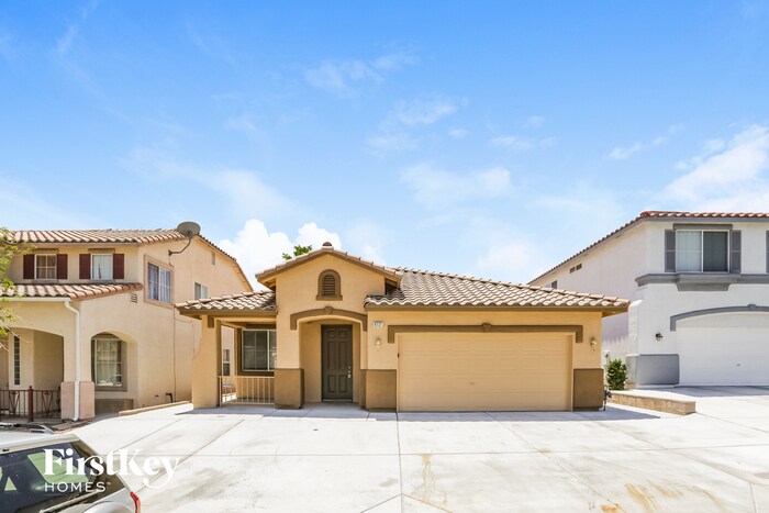 8237 Cassis Ct in Las Vegas, NV - Building Photo