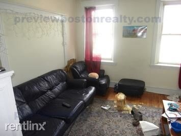 330 St Paul St-Unit -APT# 4-OJ in Brookline, MA - Building Photo - Building Photo