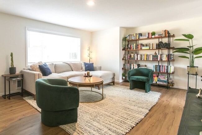 property at 437 SE Railroad St