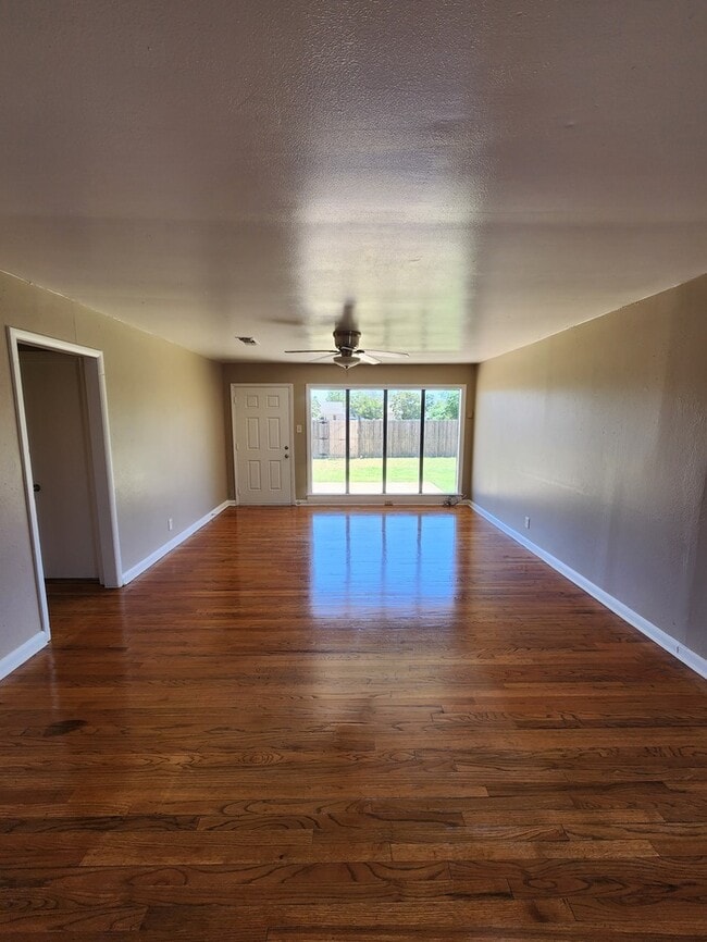 1308 E Parker Ave in Midland, TX - Building Photo - Building Photo