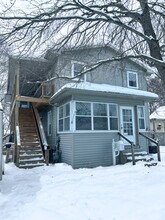 321 Adolph St, Unit 2 in Rockford, MI - Building Photo - Building Photo