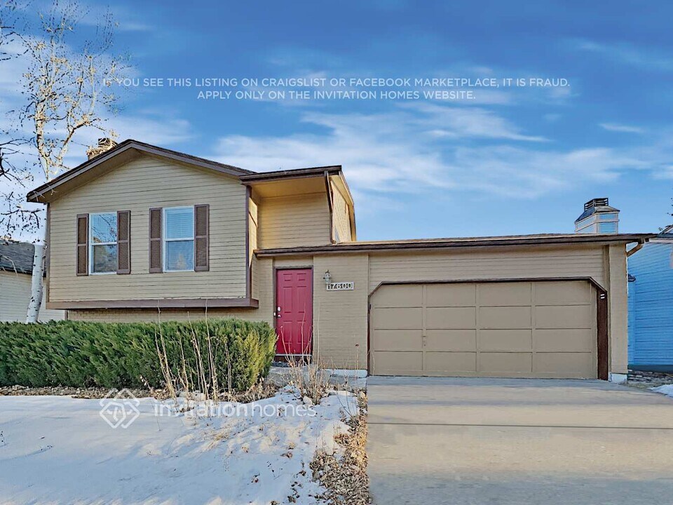 17600 Ponderosa Ave in Parker, CO - Foto de edificio