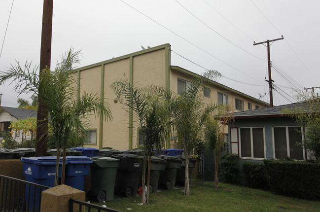 944 N Vine Ave in Ontario, CA - Building Photo - Building Photo