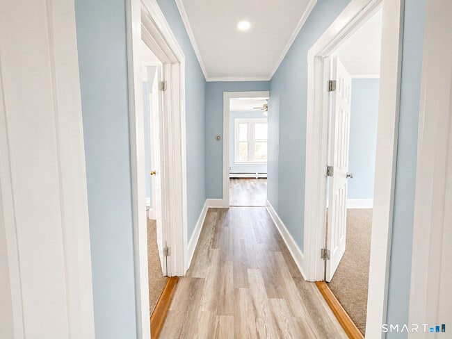 67 Brooklawn St in New Britain, CT - Building Photo - Building Photo