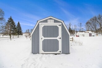 1039 Brentwood Rd in Jackson, MI - Foto de edificio - Building Photo