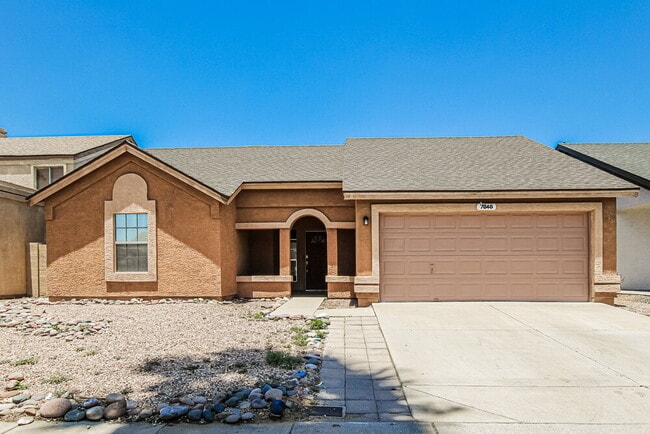 property at 7848 W Fleetwood Ln