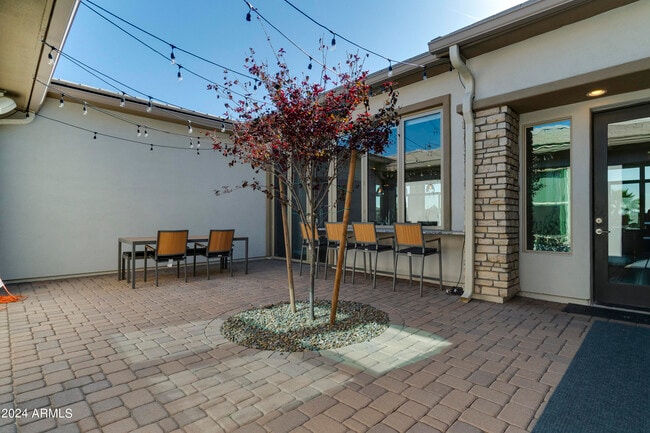 5760 S Huachuca Way in Chandler, AZ - Building Photo - Building Photo